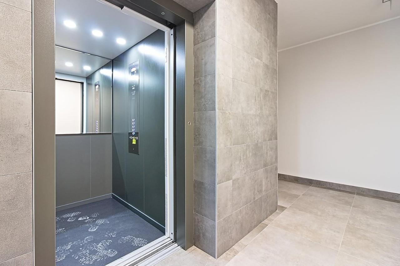 Varsovia Residence Apartament 19 Parking Elblag Exterior photo